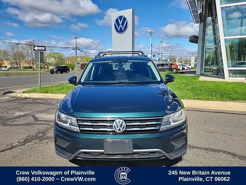 Used 2019 Volkswagen Tiguan SE AWD/4WD image 2