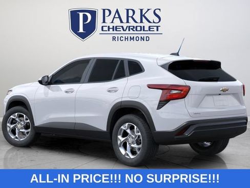 New 2026 Chevrolet Trax LS w/ LS Convenience Package FWD image 6
