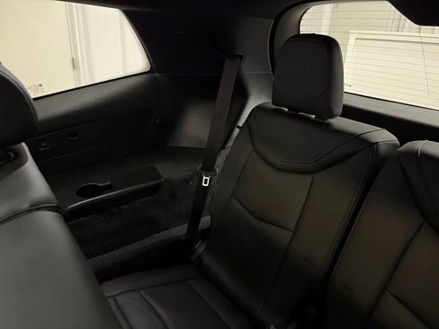 Used 2023 Cadillac XT6 Sport AWD/4WD image 15