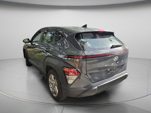Used 2024 Hyundai Kona SE FWD image 7