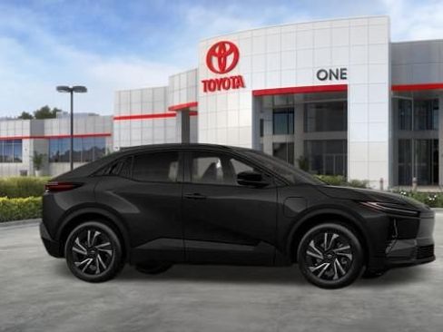 New 2026 Toyota C-HR AWD/4WD image 17
