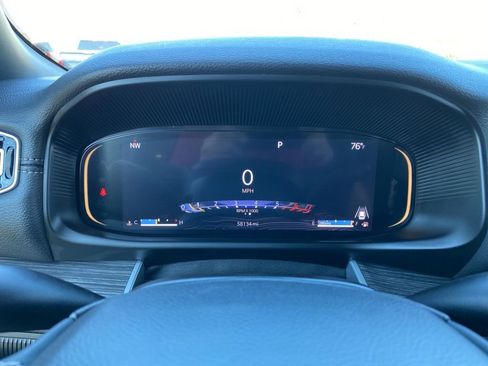 Used 2024 Jeep Wagoneer Series II w/ Flexible Seating Group image 36