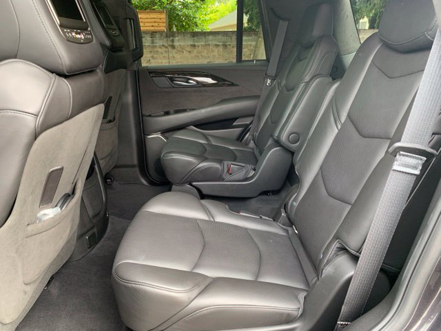 Used 2018 Cadillac Escalade Platinum AWD/4WD image 17