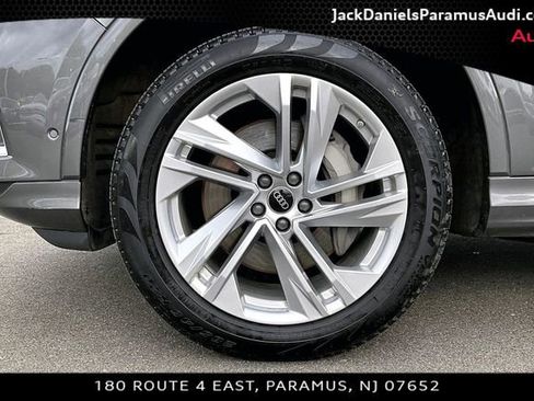 Used 2023 Audi Q7 2.0T Premium w/ Convenience Package AWD/4WD image 8