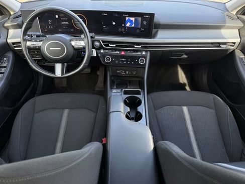 Used 2025 Hyundai Sonata SEL FWD image 9