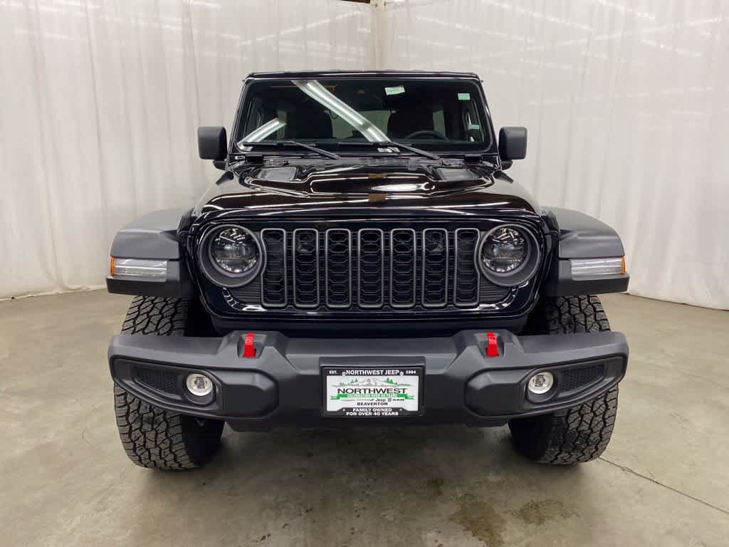 Used 2025 Jeep Wrangler Unlimited Rubicon AWD/4WD image 9