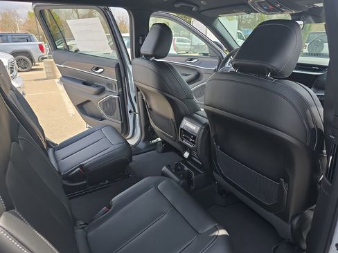 New 2026 Jeep Grand Cherokee L Limited image 11