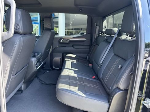 Used 2024 Chevrolet Silverado 1500 High Country RWD image 27