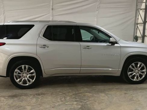 Certified 2021 Chevrolet Traverse High Country AWD/4WD image 9