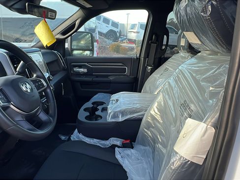 Used 2025 RAM 2500 Big Horn image 16