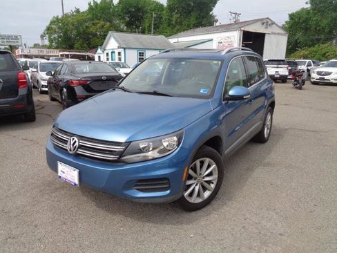 Used 2017 Volkswagen Tiguan Wolfsburg Edition FWD image 1