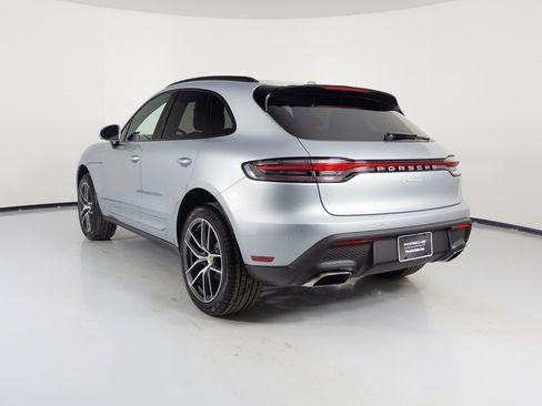 New 2026 Porsche Macan image 3