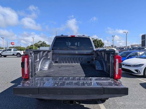 Certified 2025 Ford F350 Lariat w/ Lariat Ultimate Package AWD/4WD image 11