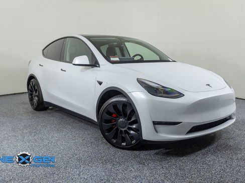 Used 2022 Tesla Model Y Performance AWD/4WD image 1