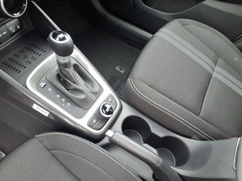 New 2026 Hyundai Venue SEL FWD image 10