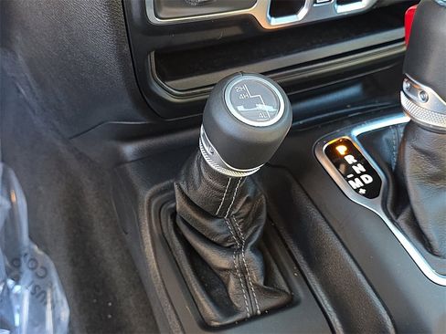 Used 2025 Jeep Wrangler Sahara w/ Safety Group image 25