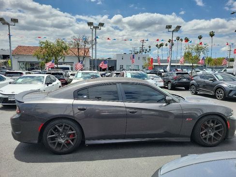 Used 2016 Dodge Charger R/T Scat Pack RWD image 8