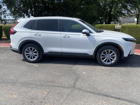 Used 2024 Honda CR-V EX image 2