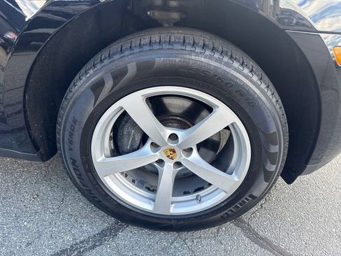 Used 2017 Porsche Macan AWD/4WD image 10