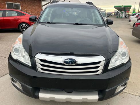 Used 2010 Subaru Outback 2.5i Premium image 4