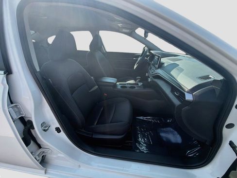 Used 2025 Nissan Altima 2.5 SV FWD image 30