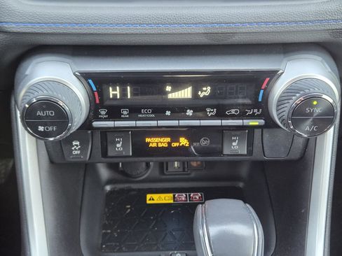 Used 2022 Toyota RAV4 XSE image 21