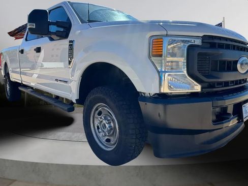 Used 2022 Ford F250 XL w/ Power Equipment Group image 10