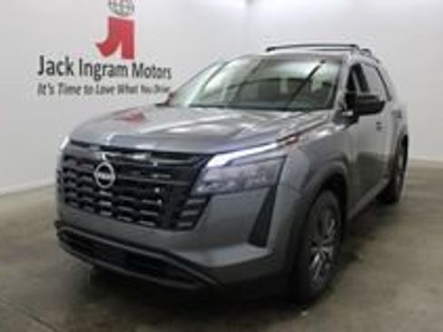 New 2026 Nissan Pathfinder SV FWD image 2