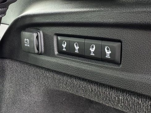 Used 2021 Jeep Grand Cherokee L Overland w/ Advanced Protech Group III AWD/4WD image 21