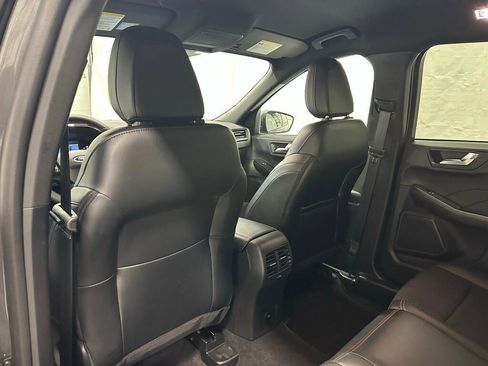 Used 2025 Ford Escape ST-Line image 42