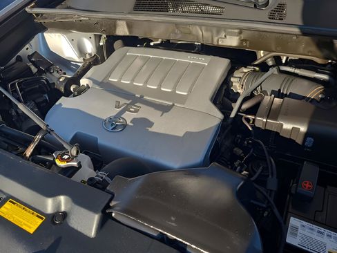 Used 2013 Toyota Highlander Limited image 30