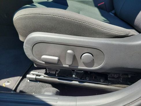 Used 2025 Hyundai Kona SEL FWD image 14