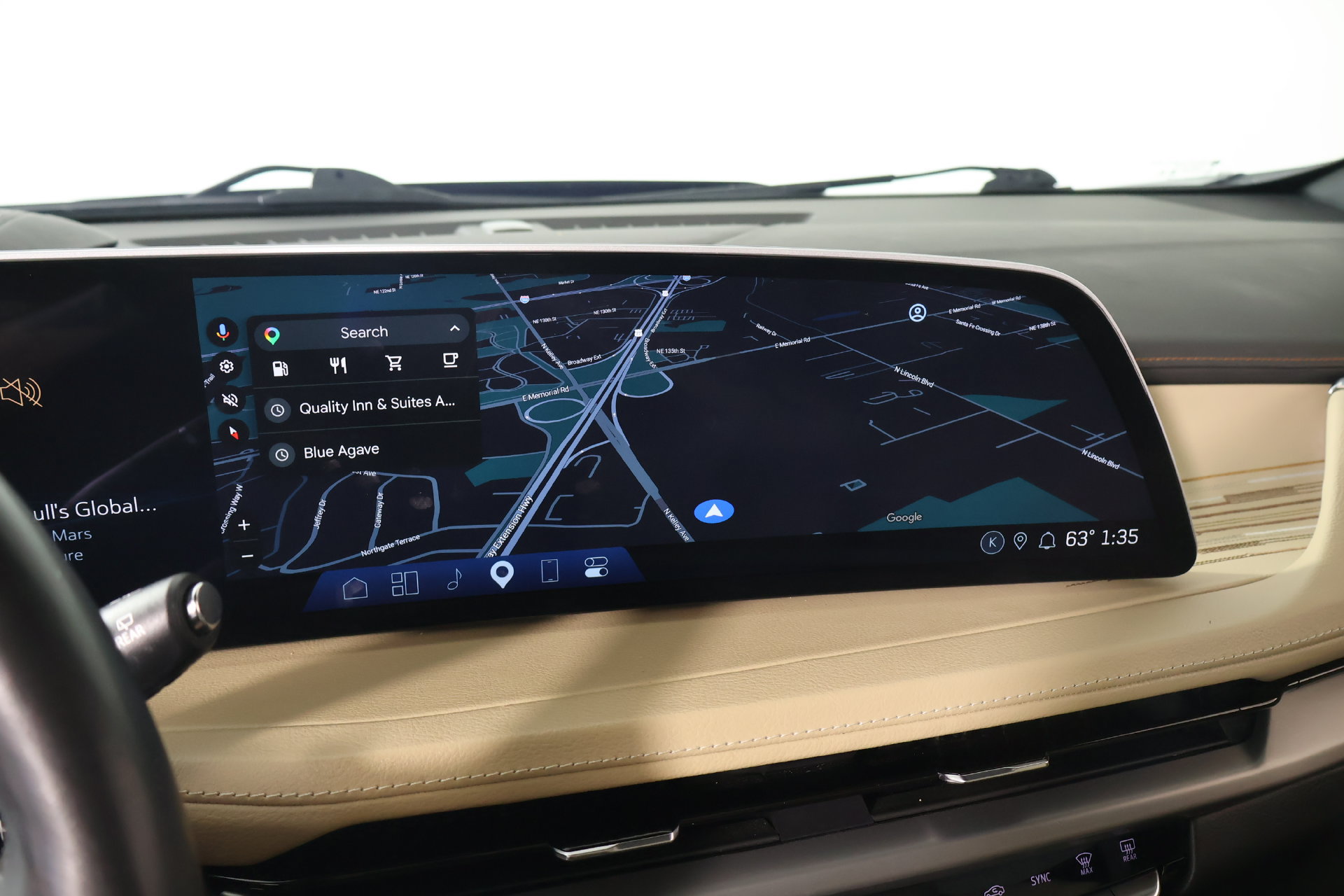 Used 2024 Cadillac XT4 Premium Luxury w/ Active Safety Package FWD image 7