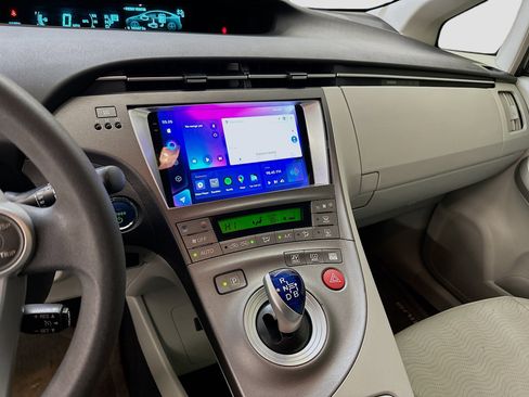 Used 2012 Toyota Prius Three image 26