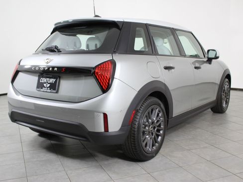 New 2026 MINI Cooper S image 9