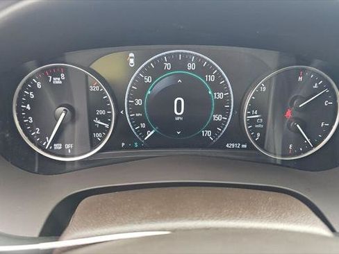 Used 2017 Buick LaCrosse Preferred FWD image 21
