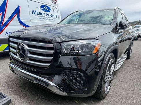New 2026 Mercedes-Benz GLS 450 4MATIC image 1