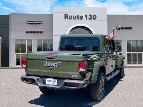 Used 2021 Jeep Gladiator Overland AWD/4WD image 4
