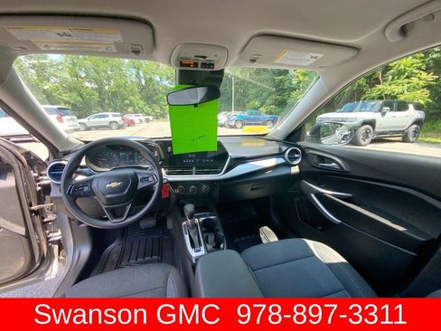 Certified 2024 Chevrolet Trax LS w/ Driver Confidence Package FWD image 19