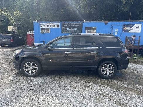 Used 2015 GMC Acadia SLT w/ Open Road Package FWD image 2