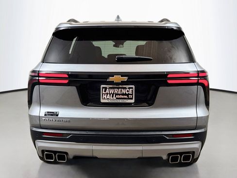 Certified 2026 Chevrolet Traverse LT FWD image 5