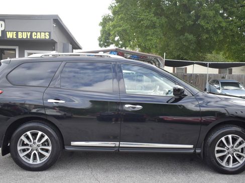 Used 2013 Nissan Pathfinder SL image 9