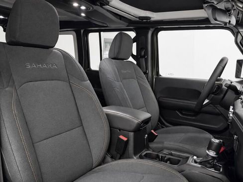 Used 2024 Jeep Wrangler Unlimited Sahara image 13