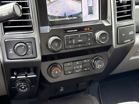 Used 2022 Ford F250 XLT w/ XLT Value Package AWD/4WD image 23