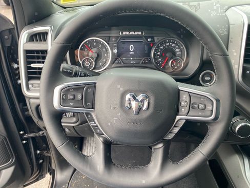 Used 2026 RAM 1500 Big Horn AWD/4WD image 10