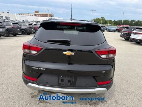 Used 2021 Chevrolet TrailBlazer LT w/ Sun and Liftgate Package FWD image 5
