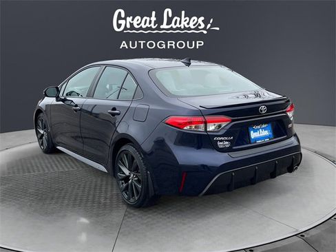 Used 2024 Toyota Corolla SE image 3