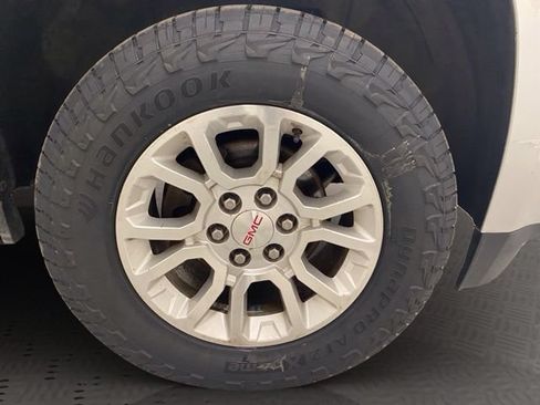 Used 2016 GMC Yukon SLT AWD/4WD image 37
