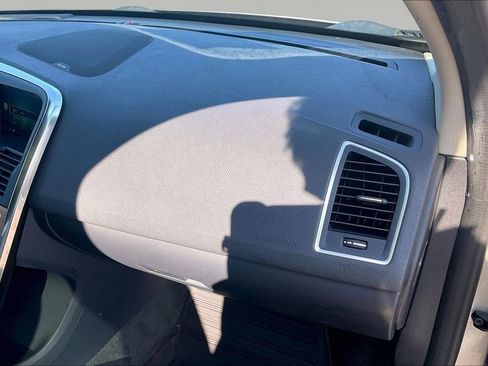 Used 2017 Volvo XC60 T5 Inscription w/ Advanced Package image 28