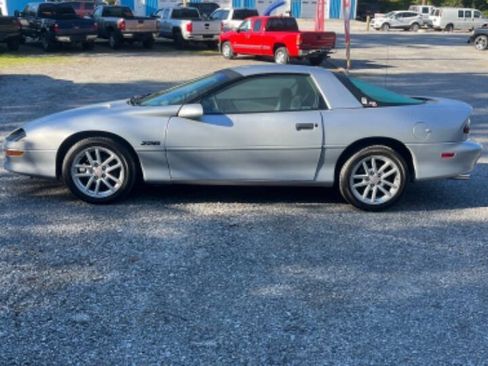 Used 1997 Chevrolet Camaro Z28 w/ Preferred Equipment Group 2 RWD image 5